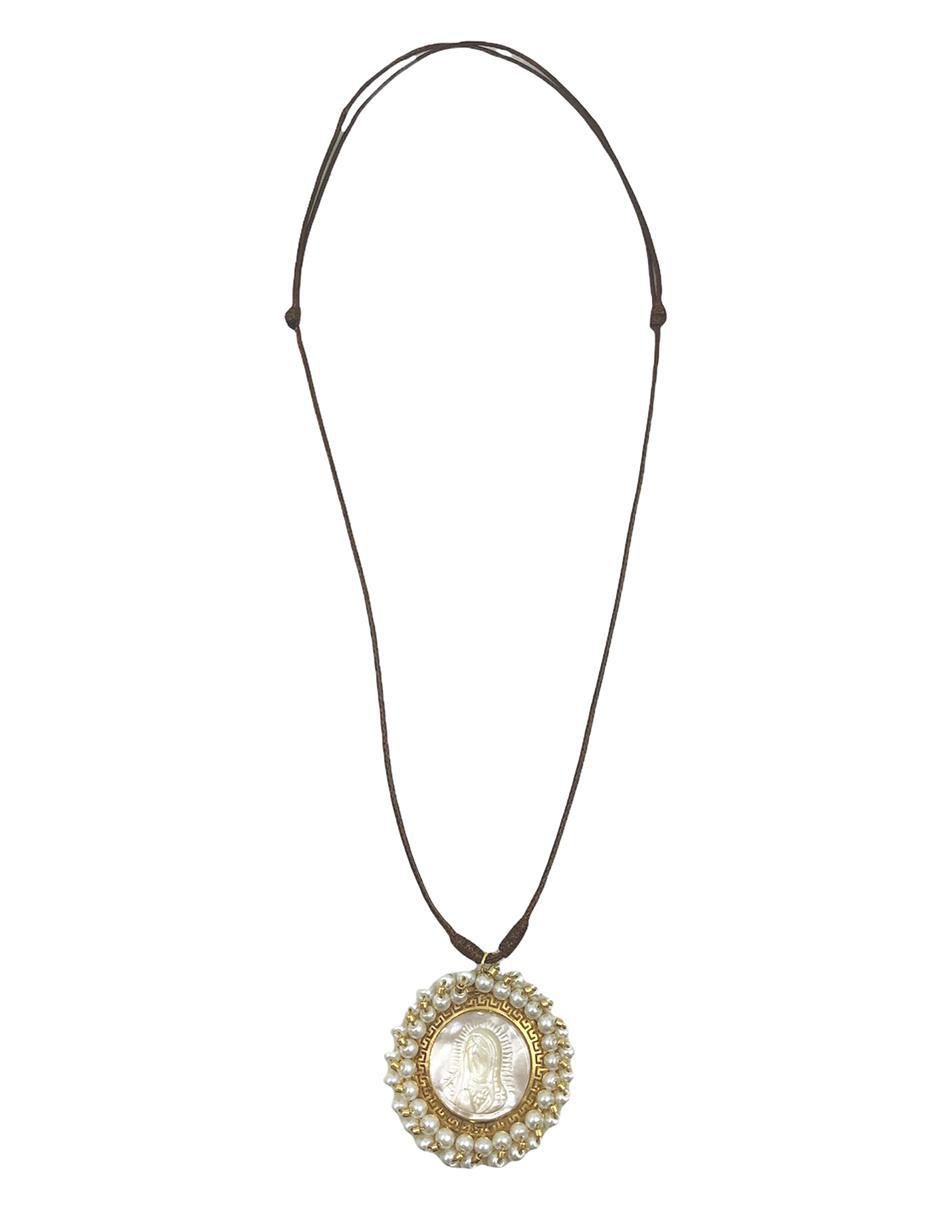 Collar con dije circular 4