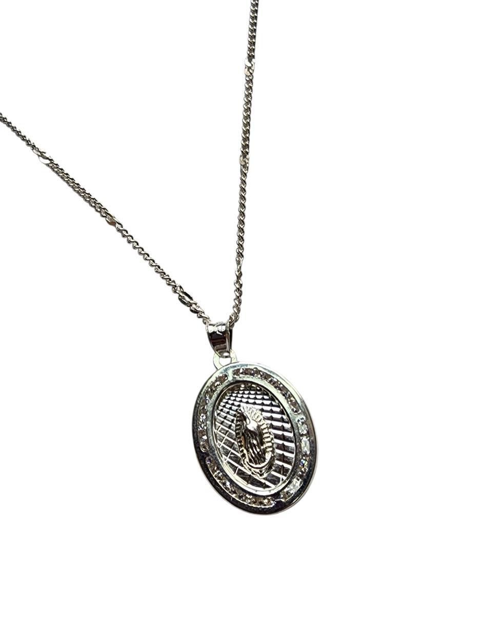 Medalla y cadena Virgen de Guadalupe de ovalado de plata P 925 3