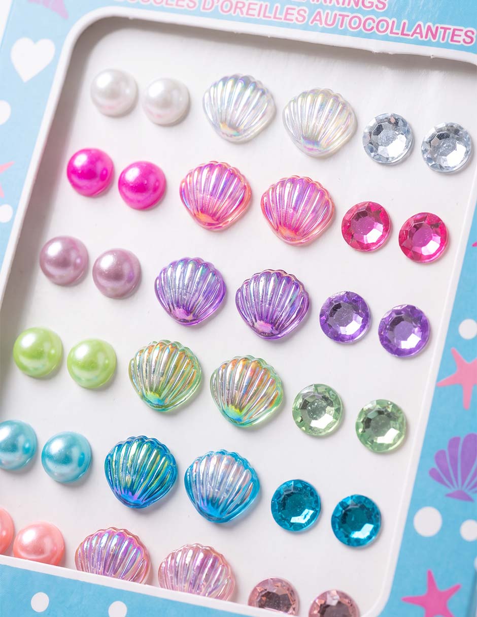Set de aretes con acabado brillante Set de aretes con acabado brillante