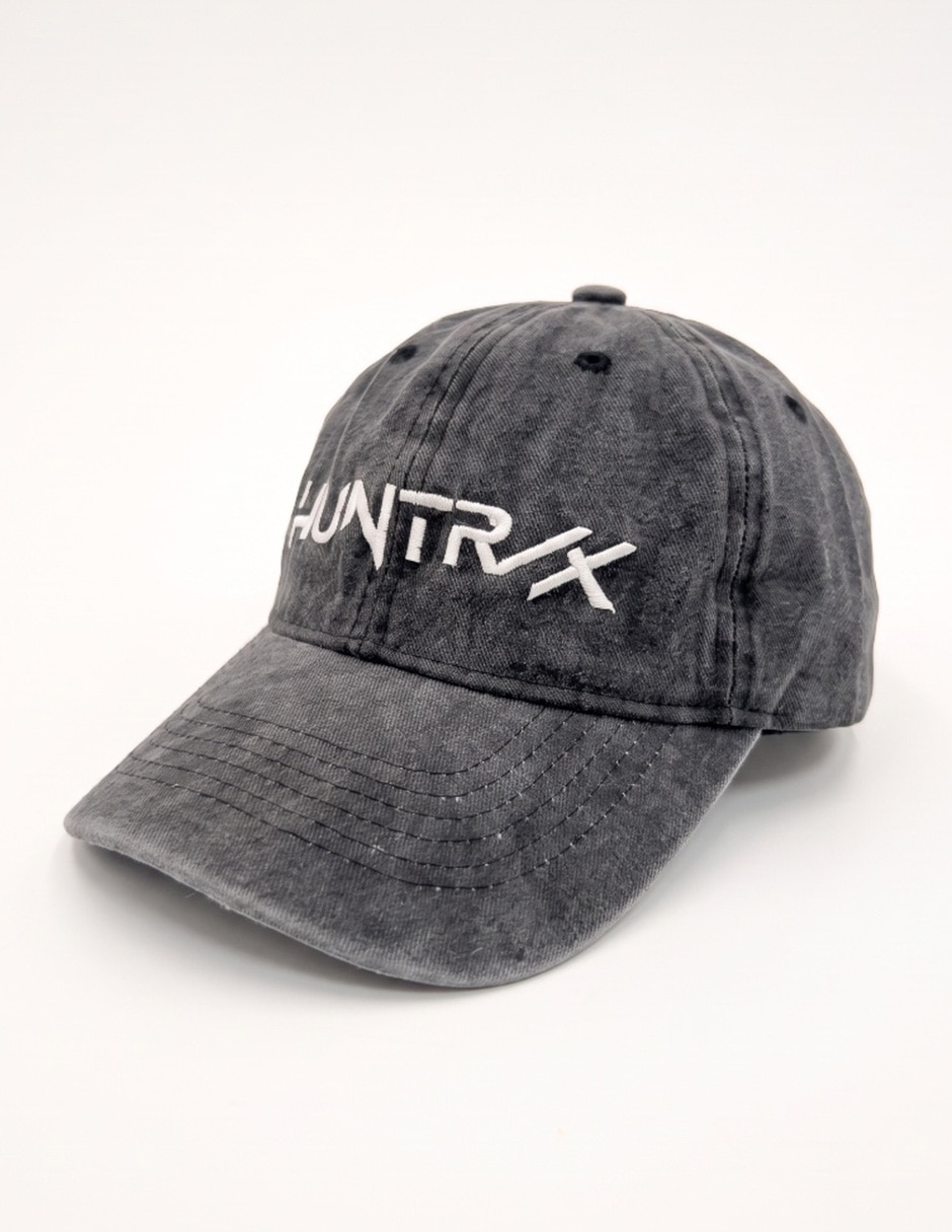Gorra visera curva hebilla Huntrix para niña
